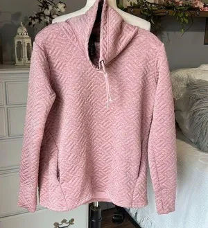 Rose Pink Quilted Pullover Womens Medium thumbnail 1