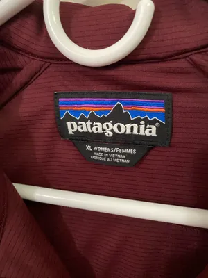 Patagonia Burgundy Red Quilted Jacket thumbnail 5
