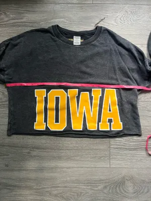 Pink Victoria’s Secret University of Iowa Gray Yellow Crop Crew Sweatshirt L thumbnail 6