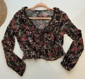 Aqua‎ Floral Ruffled Neck LOng Sleeve Top Size Small thumbnail 1