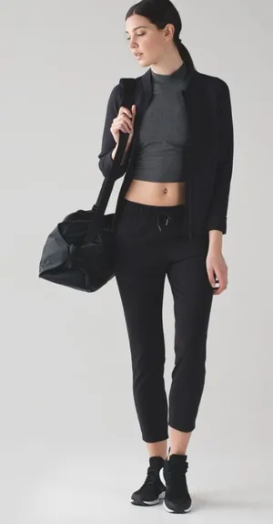 Lululemon On The Fly Pant 7/8 Ankle Black Size 4 thumbnail 1