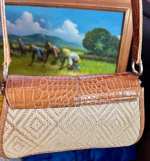 Liz Claiborne VTG 90s Boho Croc Embossed Synthetic Leather & Woven Straw Shoulder Bag thumbnail 11