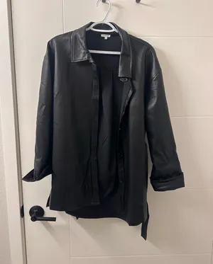 Black jacket thumbnail 1