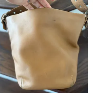 Coach Legacy Soho Tan Leather Bucket Hobo Crossbody Bag (Markings) thumbnail 6