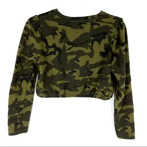 TIMING Long-sleeve Cropped Sweatshirt Camo‎ Print Boxy Fit Size M thumbnail 2