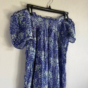 Free People Off the Shoulder Blue White Ditzy Floral Tiered Flowy Dress Womens L thumbnail 2