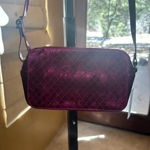 NWT Charming Charlie Fuchsia Velvet Quilted Crossbody Bag Metallic Pink Purse thumbnail 2