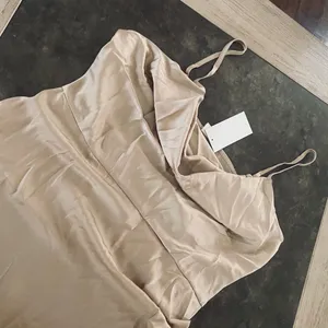 Women's Plus Size Satin Spaghetti Strap Cowl Neck Wrap Party Cami Dress thumbnail 7