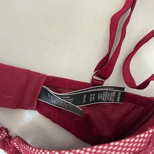 Victorias Secret Push-Up Lace detail Bra | SIZE 32DD thumbnail 2