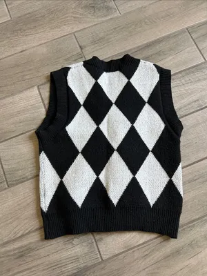 Black & White Argyle V-Neck Sweater Vest thumbnail 3