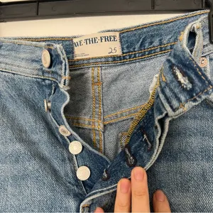 We The Free Jeans Free People Maggie Straight Leg Distressed Jeans Size 25 NWOT thumbnail 5