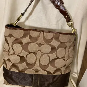 COACH SIGNATURE HOBO STYLE TOTE no 10627 shoulderbag satchel thumbnail 2