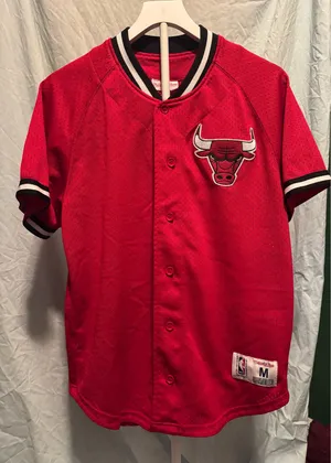 Mitchell & Ness Chicago Bulls NBA Button Up Jersey thumbnail 2