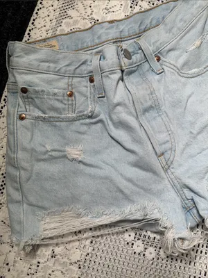 Levi’s Light Wash Distressed Women’s Denim Shorts‎ thumbnail 2