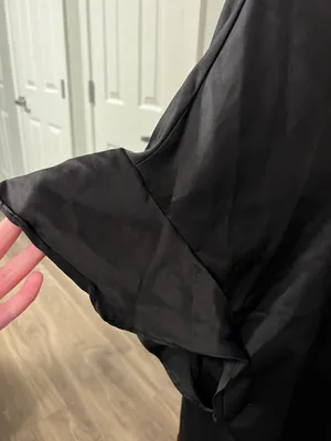 Victoria's Secret Black Satin Kimono thumbnail 2
