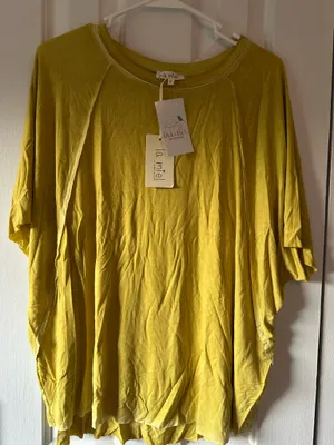 La Miel Boutique Top thumbnail 1