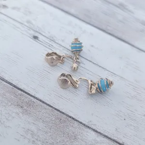 Vintage Clip On Earrings Dainty Light Blue & Gold Tone Dangle thumbnail 5
