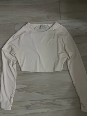 Gymshark Women's White and Cream Crop-top thumbnail 2