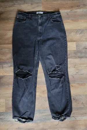 Abercrombie Straight Leg Jeans thumbnail 4