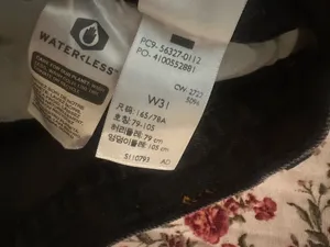Black Levi’s Shorts  thumbnail 3