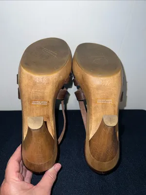 MICHAEL Michael Kors Brown Leather Strappy Wedge Sandals Wooden Heels Size 8 1/2 thumbnail 6
