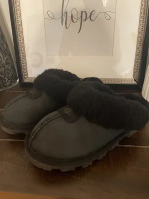 UGG Coquette Black Suede Shearling Slippers Mules Size 7 thumbnail 6