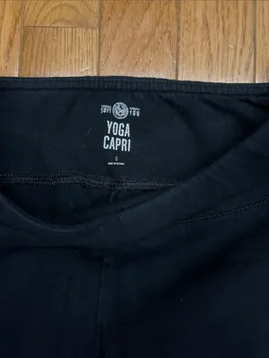 Black Capris Leggings thumbnail 4