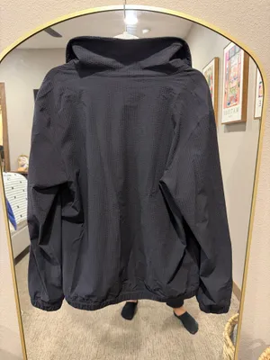 Lululemon Top Black thumbnail 4