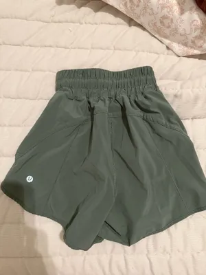 Lululemon Shorts thumbnail 2