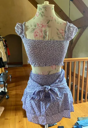 Aritzia floral set thumbnail 1