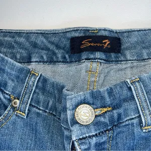 Seven for all mankind cropped low rise jeans. Size 6. thumbnail 5