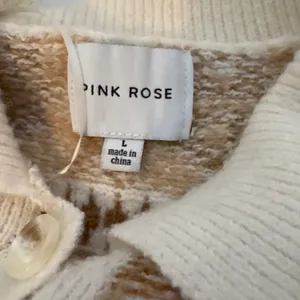 Pink Rose brown,white and blue adorable cozy sweater perfect for winter time thumbnail 3