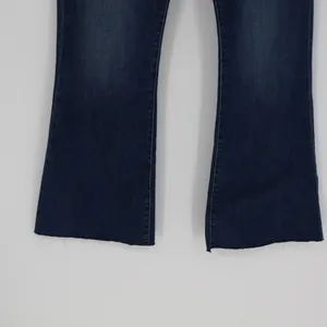 Lucky Brand Women's Flare Medium Wash Jean Size 10 Y2k Denim Classic Frayed Hem‎ thumbnail 3
