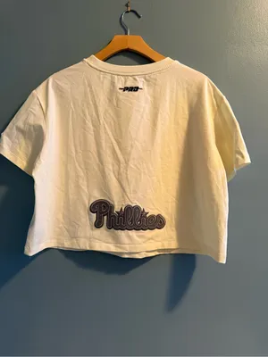 Pro Standard Philadelphia Phillies Women’s Ivory Reverse Short Sleeve T-Shirt thumbnail 8