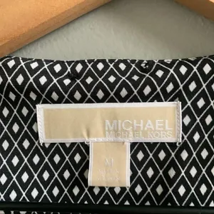 Michael Kors Black and White Diamond Sheath Dress Long Sleeve Stripe Size Medium thumbnail 3