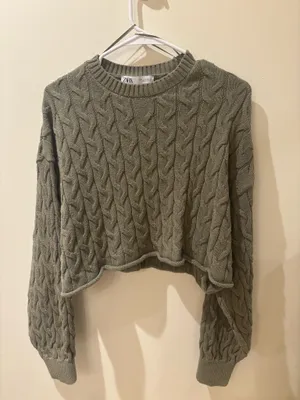 ZARA Cropped Sweater Long Sleeve thumbnail 1