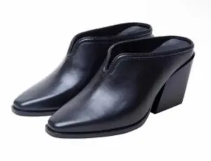 Linea Paola black Leather Slip on Mules Size 7.5M thumbnail 1
