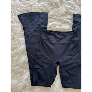 Irongrind Reborn Flared Leggings Jet Black Size Small thumbnail 7