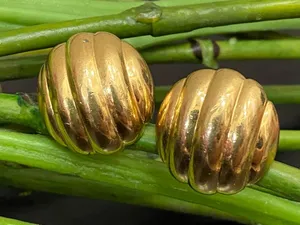 Vintage 60’s TRIFARI Polished Gold- tone Dome Clip On Earrings thumbnail 1