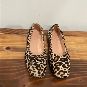 J. Crew Anya Scrunchie Ballet Flats in Calf Hair Size 6 Leopard Print thumbnail 3