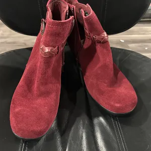 Clarks Women's Burgundy Suede Ankle Boots thumbnail 4