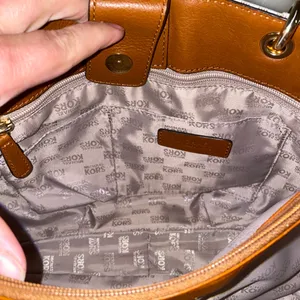 Michael Kors Signature MK Vanilla Acorn Fulton Chain Leather Tote EUC thumbnail 12
