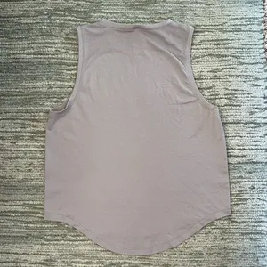 Gymshark tank top - medium thumbnail 3