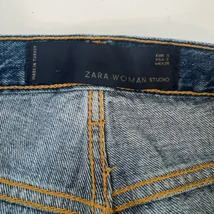 Zara Studio Wide Leg Distressed High Rise Jeans Blue Size S thumbnail 4