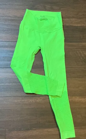 SHEFIT Seamless High Waisted Mesh Leggings Neon Green Small Athletic Workout thumbnail 1
