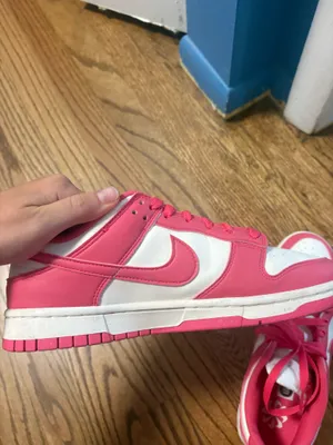 Nike Shoes Pink Women’s thumbnail 3