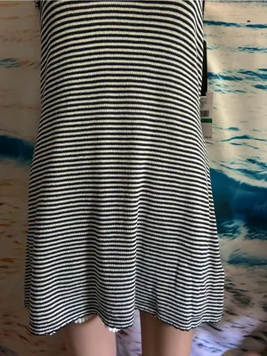 Skye’s The Limit Women’s Striped V-Neck Sleeveless Dress Petite LG NWT thumbnail 9