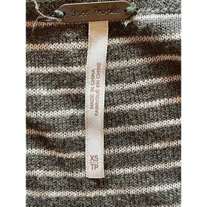 Free People Olive Green Stripe Crochet Sides Linen Blend Long Sleeve Top Size XS thumbnail 9