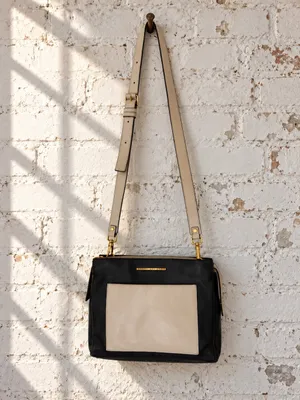Marc by Marc Jacobs Sia Black Cream Leather Crossbody Bag Colorblock Purse 2010s thumbnail 2