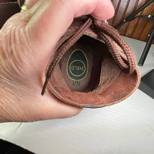 Chilis woman’s brown leather booties size 7 lace front. thumbnail 4